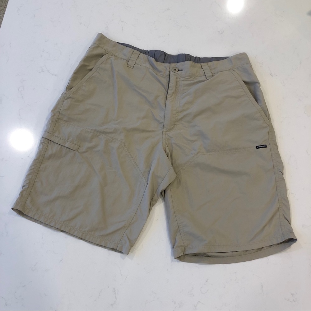 EUC Patagonia khaki shorts